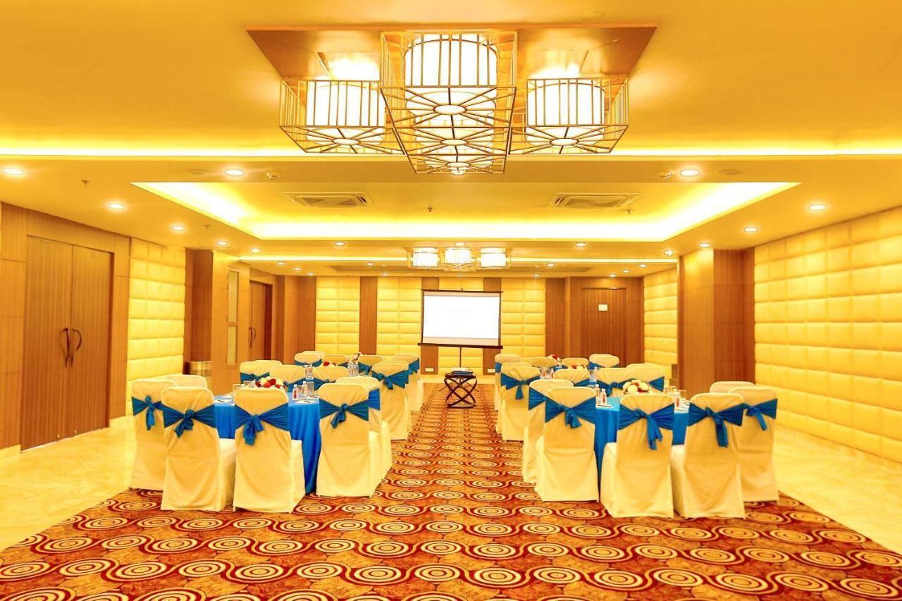 Hotel The Fern Residency Noida Exteriér fotografie