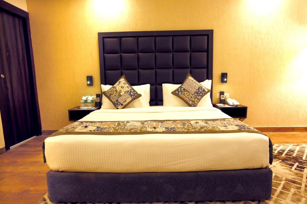 Hotel The Fern Residency Noida Exteriér fotografie